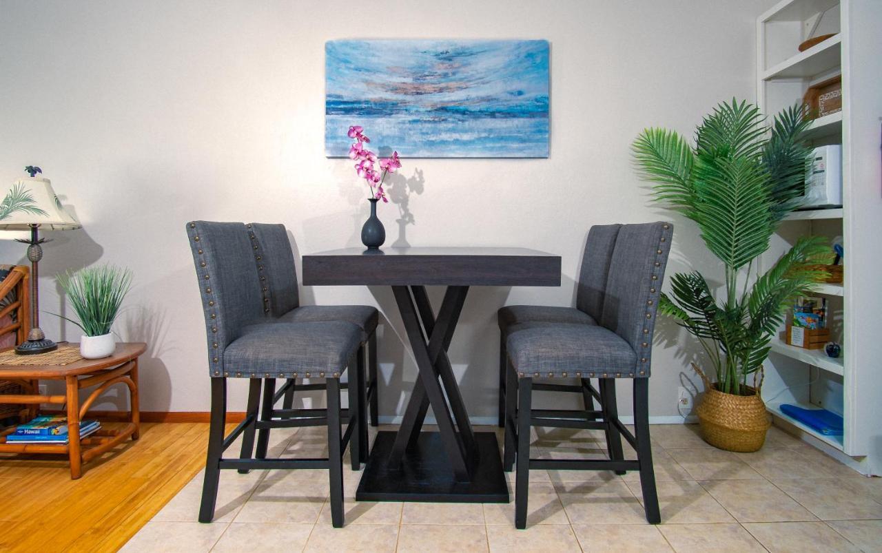 דירות Ualapue Molokai Island Retreat With Beautiful Ocean Views And Pool - Newly Remodeled! מראה חיצוני תמונה