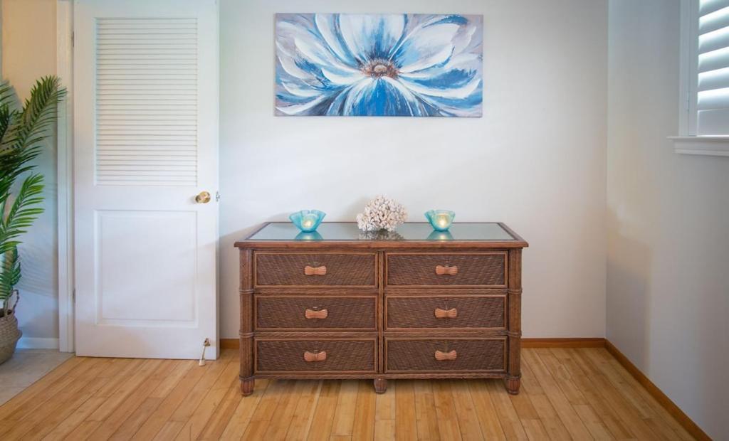 דירות Ualapue Molokai Island Retreat With Beautiful Ocean Views And Pool - Newly Remodeled! מראה חיצוני תמונה